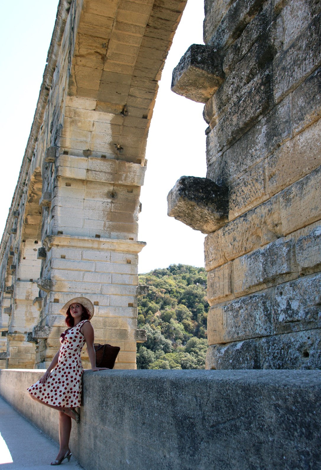 pont-du-gard-lady-V-london-