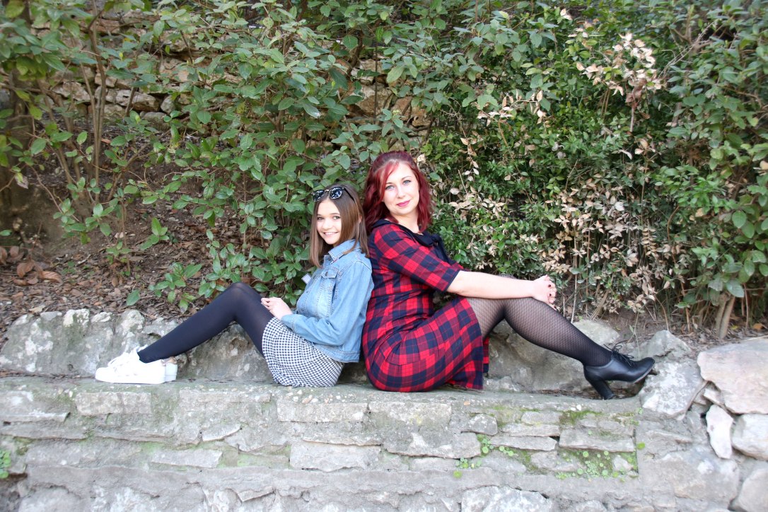 Dancing-days-By-banned-et-c